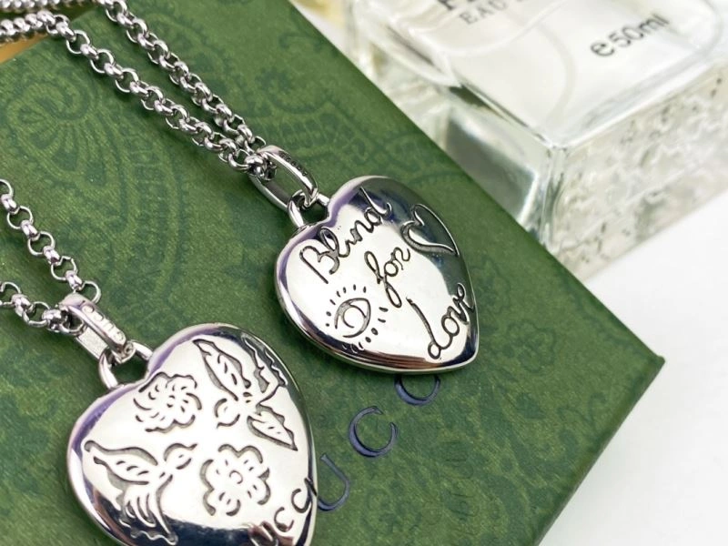 Bold Gucci Necklaces 245049
