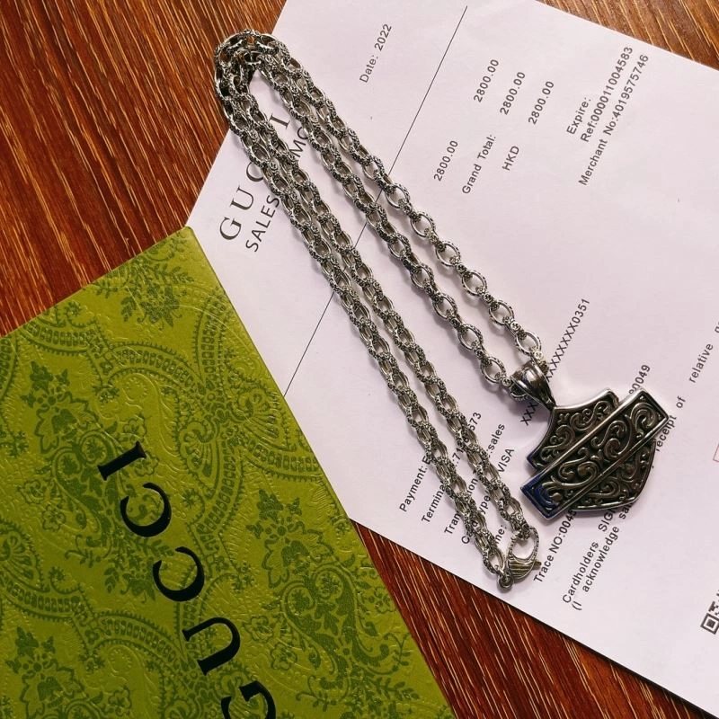 Sporty Gucci Necklaces 245042