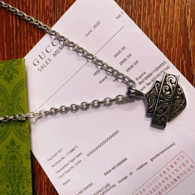 Sporty Gucci Necklaces 245042