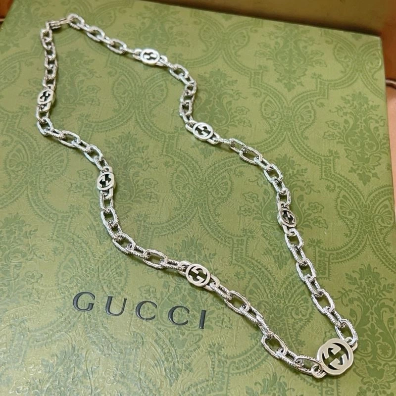 Stylish Gucci Necklaces 245031