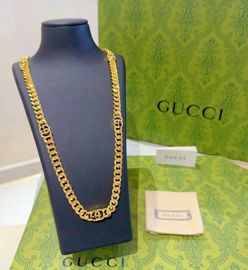 Sporty Gucci Necklaces 244998