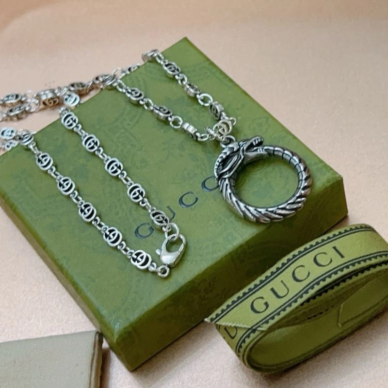 Chic Gucci Necklaces 244756