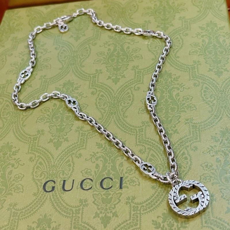WaterResistant Gucci Necklaces 244747