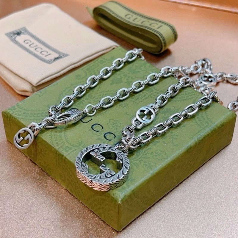WaterResistant Gucci Necklaces 244747