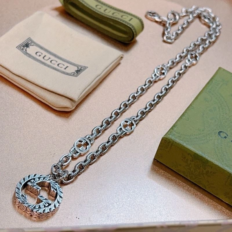 WaterResistant Gucci Necklaces 244747