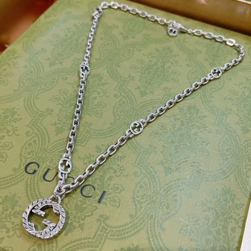 WaterResistant Gucci Necklaces 244747
