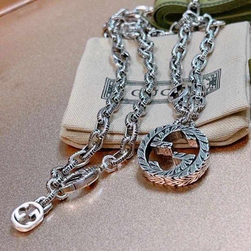 WaterResistant Gucci Necklaces 244747