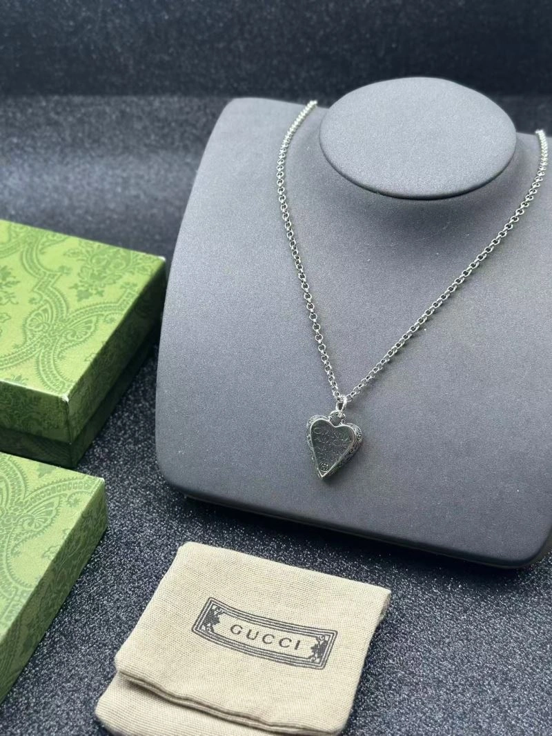 Lightweight Gucci Necklaces 244734