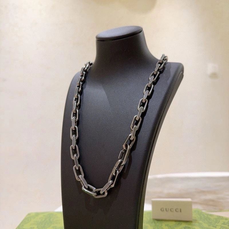 Gucci Necklaces Sleek 244730