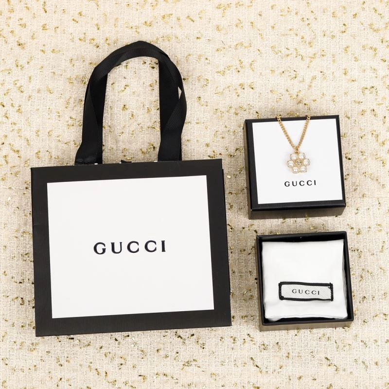Sophisticated Gucci Necklaces 244695