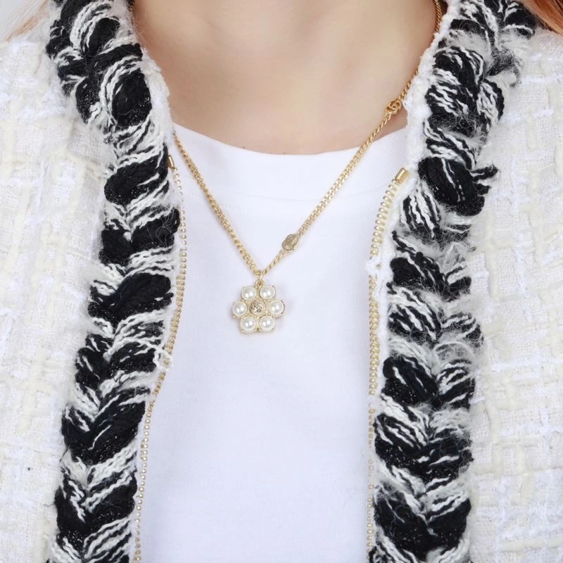 Sophisticated Gucci Necklaces 244695