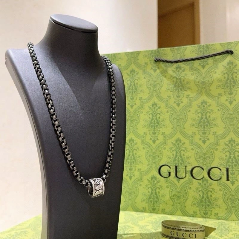 Trendsetting Gucci Necklaces 244544