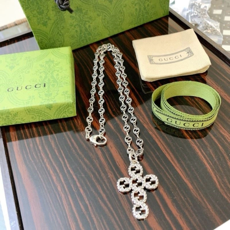 Compact Gucci Necklaces 244545