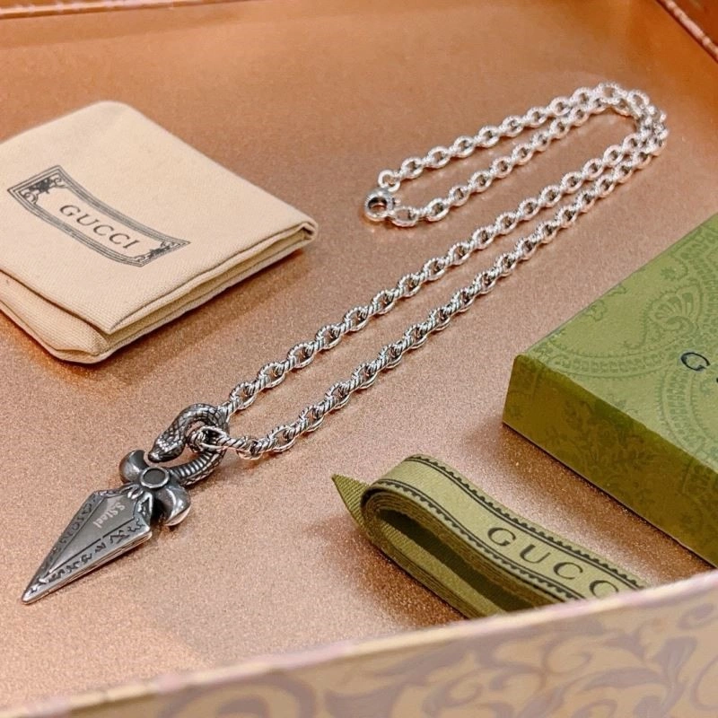 Gucci Necklaces Fashionable 244542