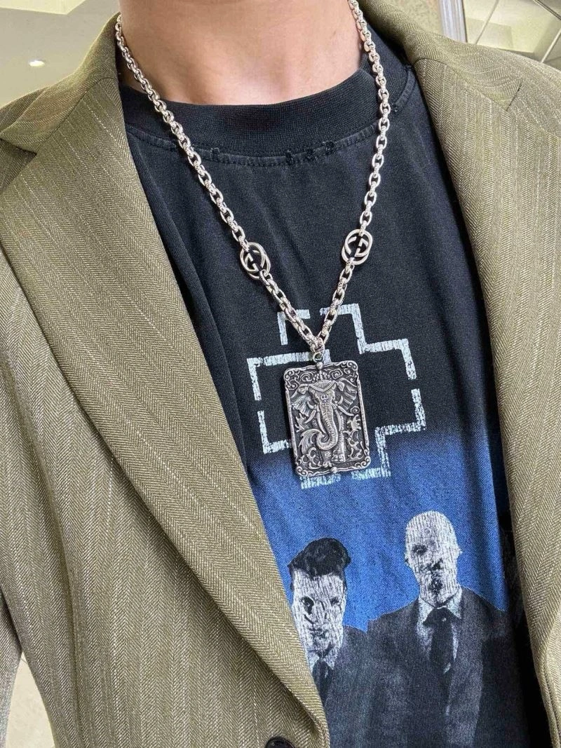 Snug Gucci Necklaces 244529
