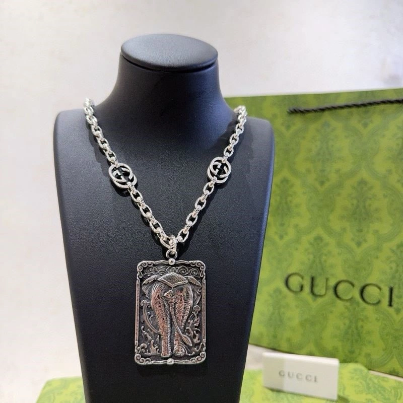 Snug Gucci Necklaces 244529
