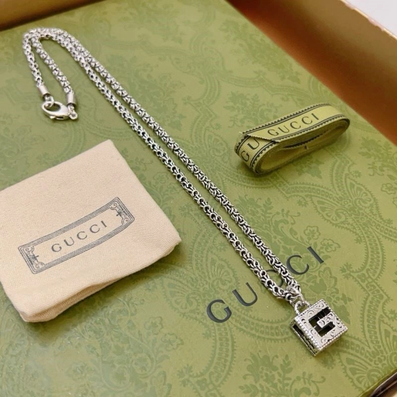 EyeCatching Gucci Necklaces 244501