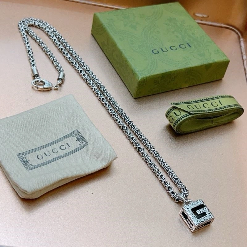 EyeCatching Gucci Necklaces 244501