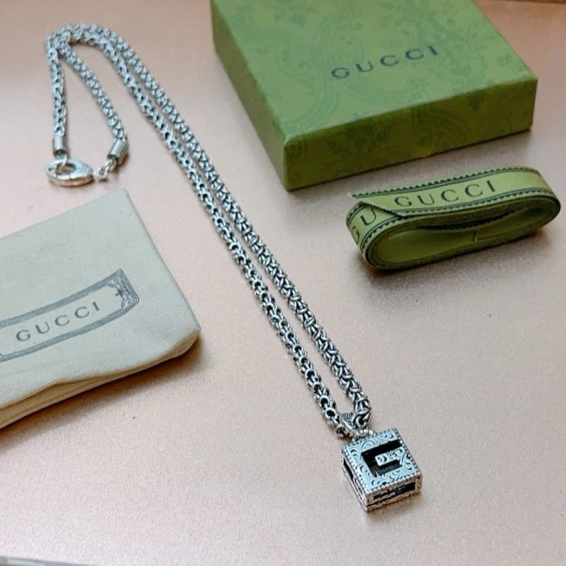 EyeCatching Gucci Necklaces 244501