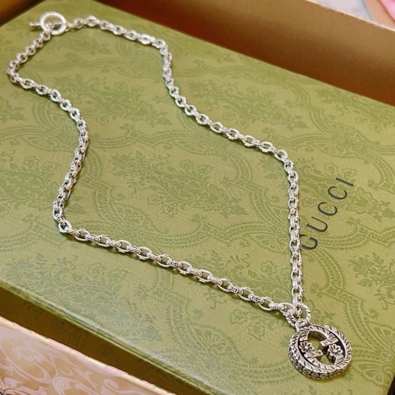 Supportive Gucci Necklaces 244497