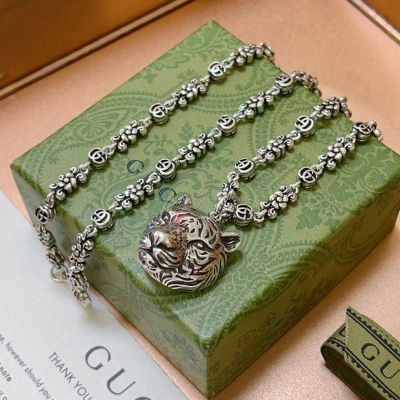 Gucci Necklaces Versatile 244500