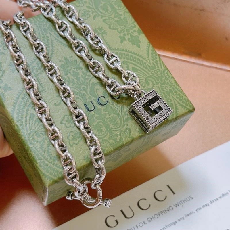 Cozy Gucci Necklaces 244483