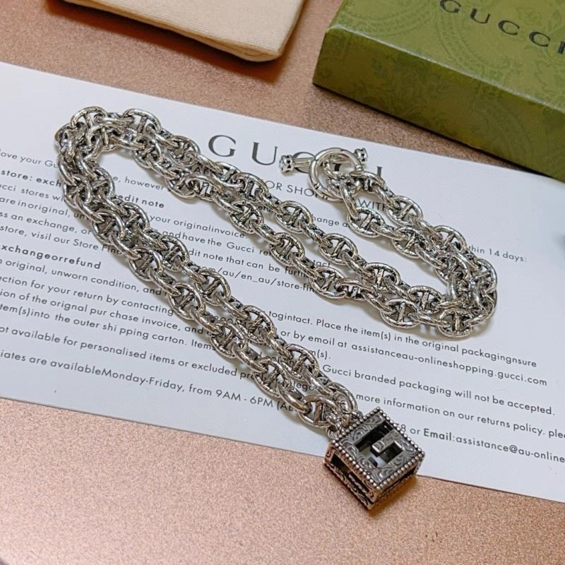Cozy Gucci Necklaces 244483