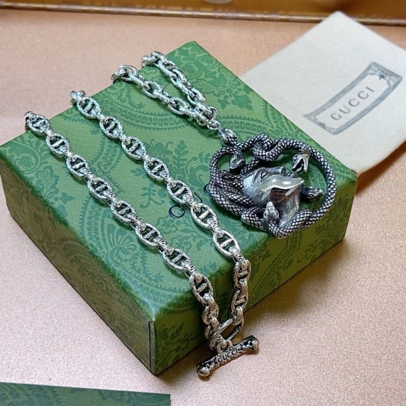 ModernLook Gucci Necklaces 244491