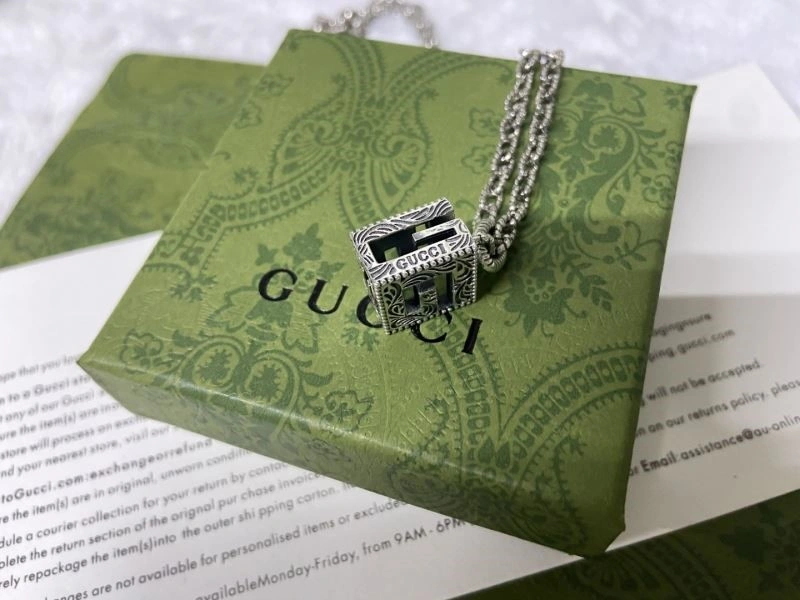 WellDesigned Gucci Necklaces 244338
