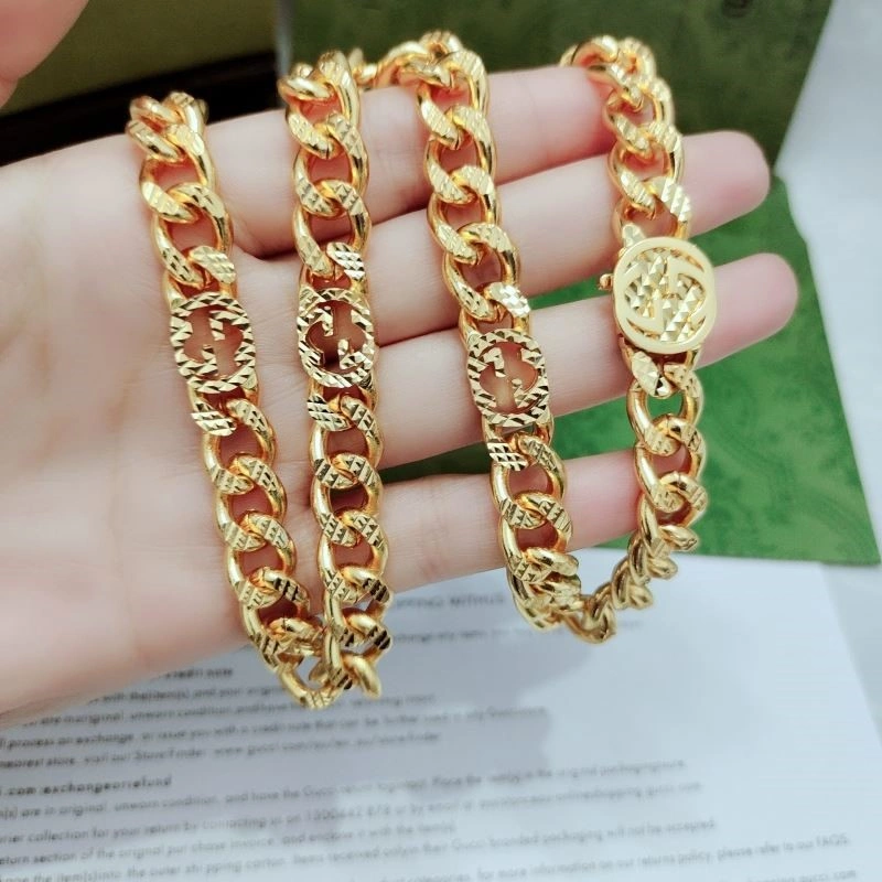 ModernLook Gucci Necklaces 244305