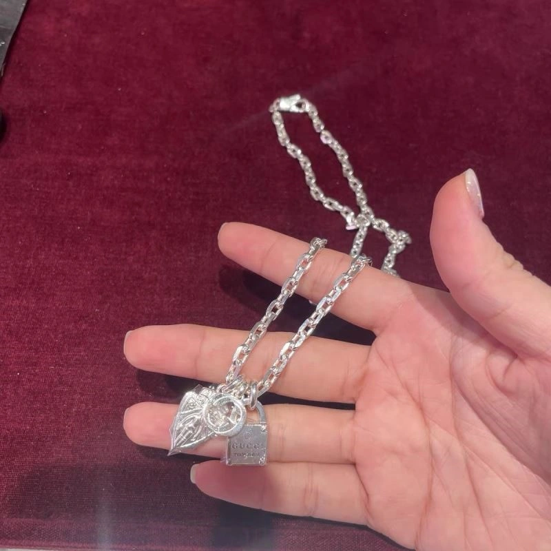 Gucci Necklaces SmoothTexture 244269