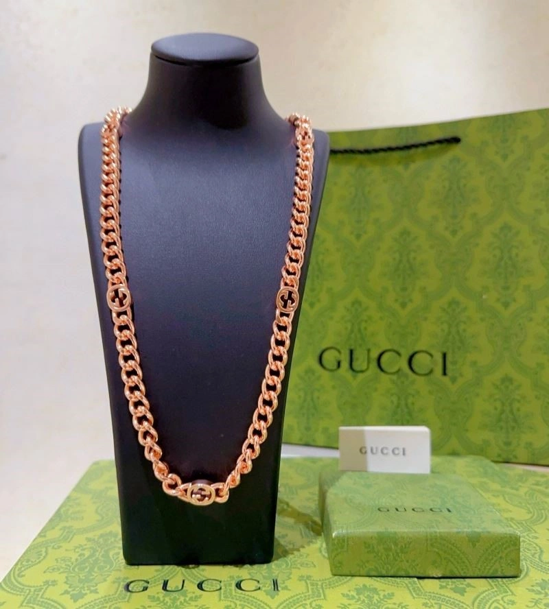 Snug Gucci Necklaces 244294