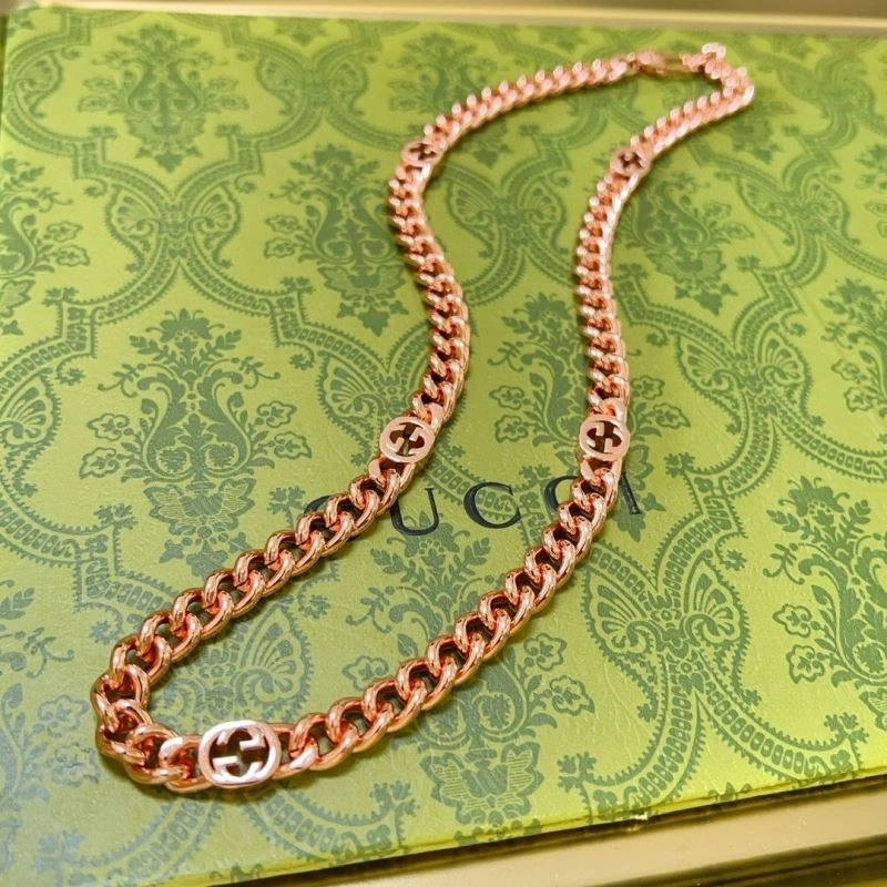 Snug Gucci Necklaces 244294
