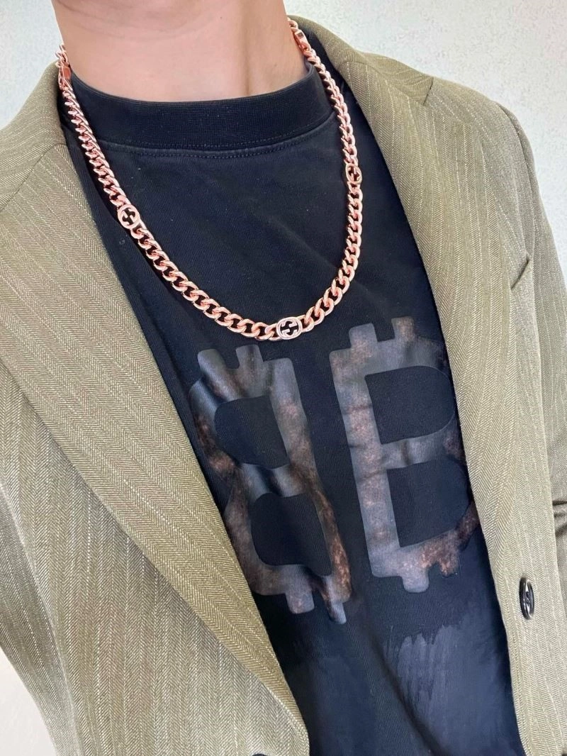Snug Gucci Necklaces 244294