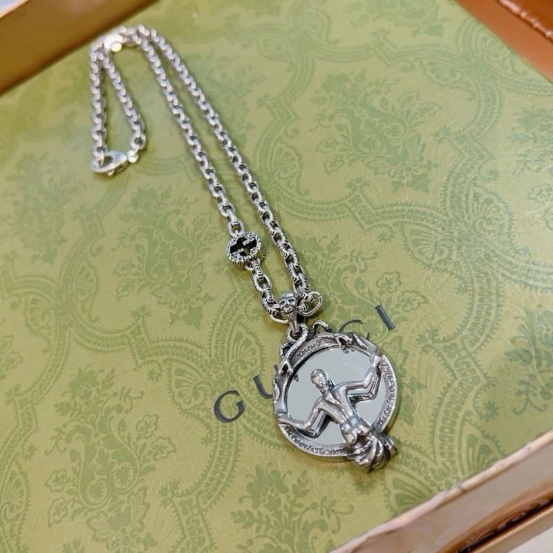 Resilient Gucci Necklaces 244289