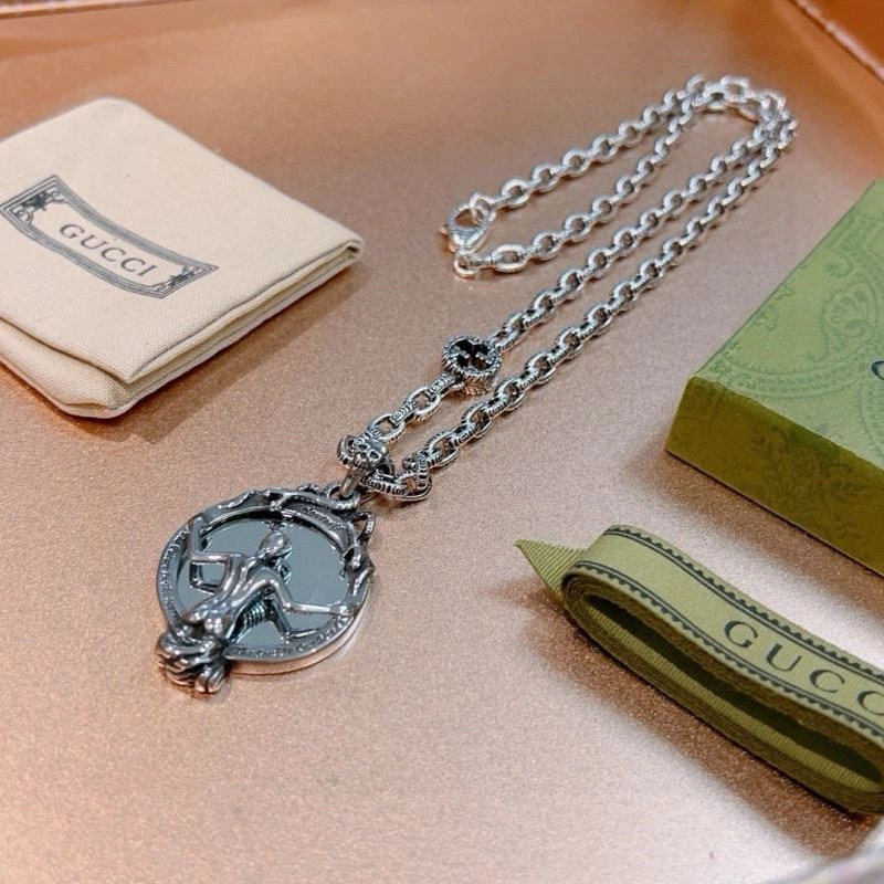 Resilient Gucci Necklaces 244289