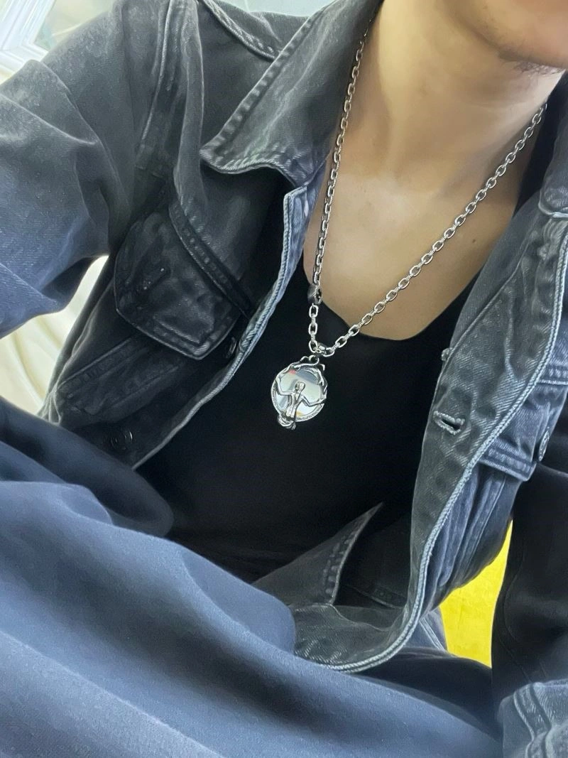 Resilient Gucci Necklaces 244289