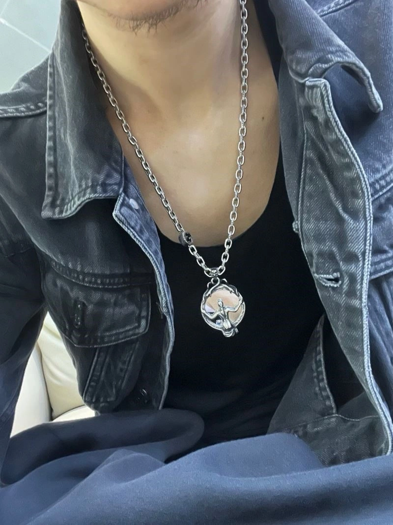 Resilient Gucci Necklaces 244289