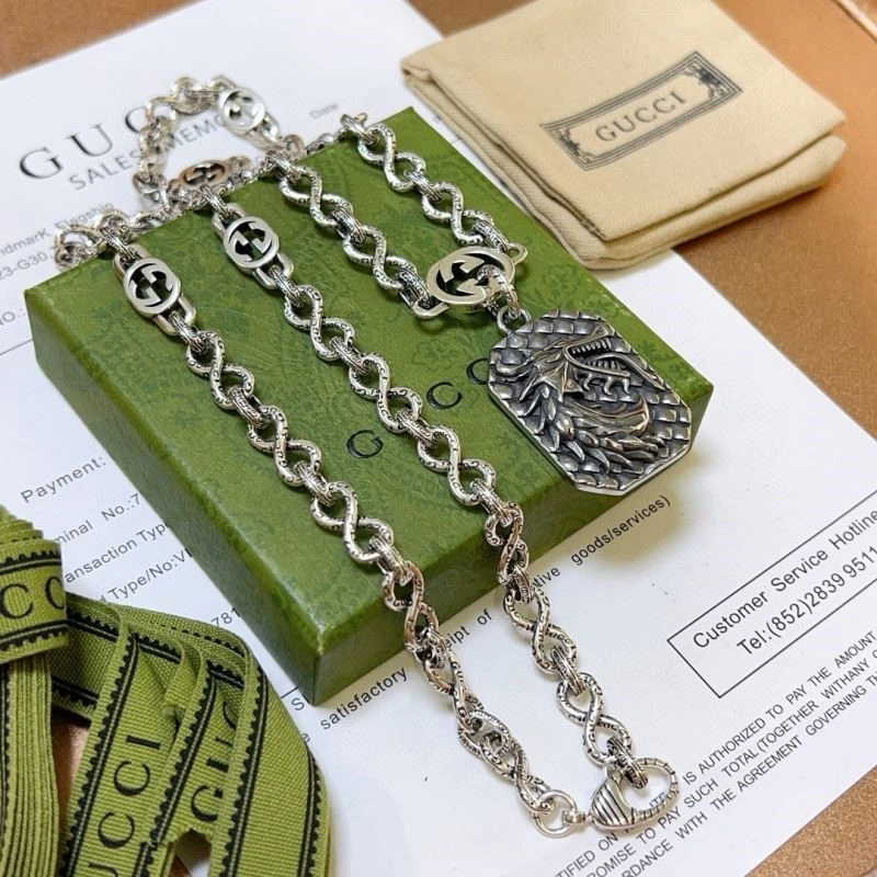 Gucci Necklaces Versatile 244240