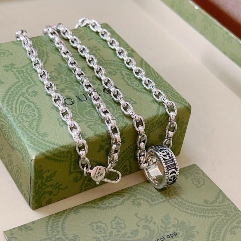 Gucci Necklaces Elegant 244247