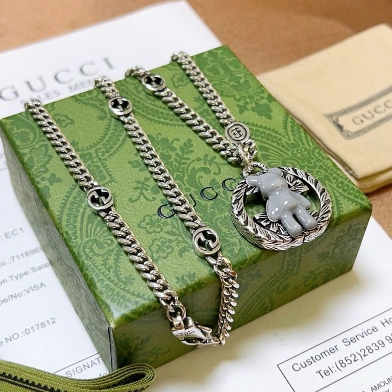 Gucci Necklaces Sleek 244210