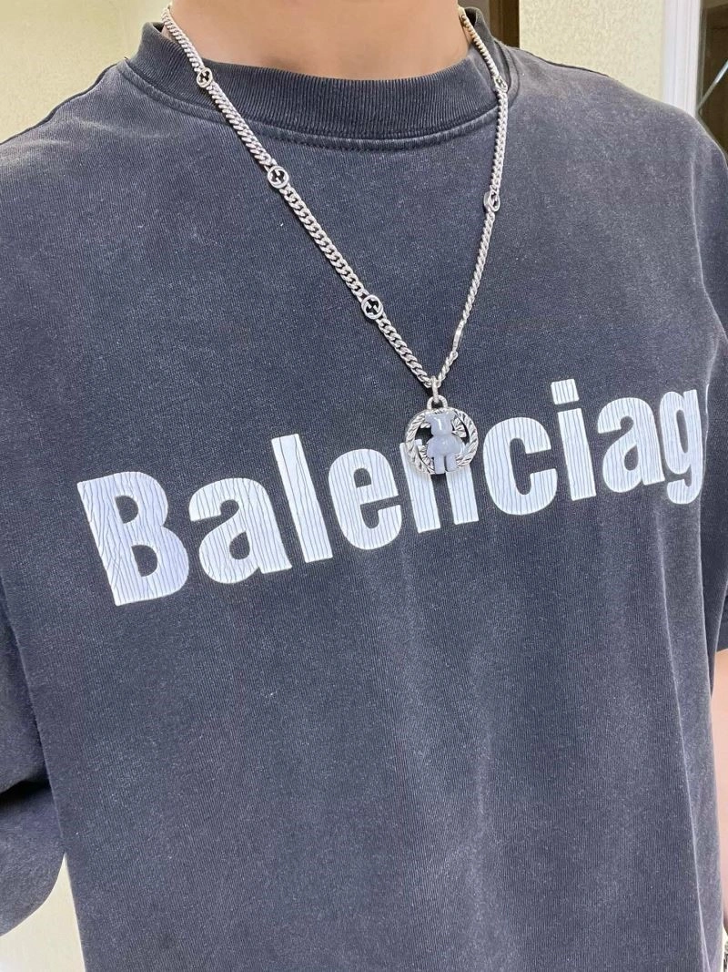 Gucci Necklaces Sleek 244210