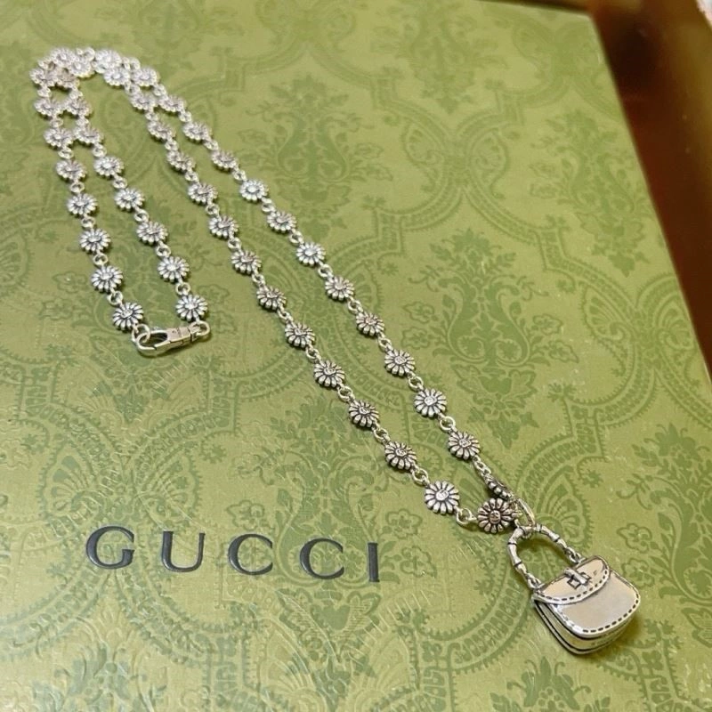 Elegant Gucci Necklaces 244208