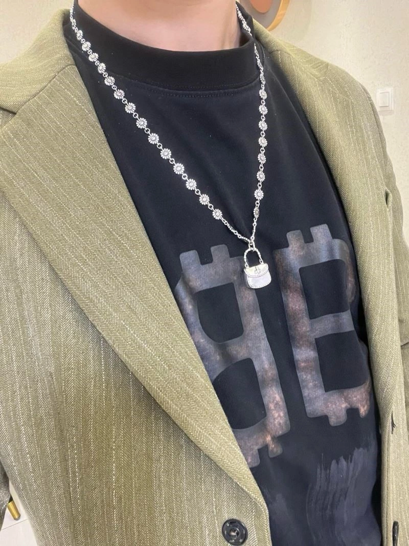 Elegant Gucci Necklaces 244208