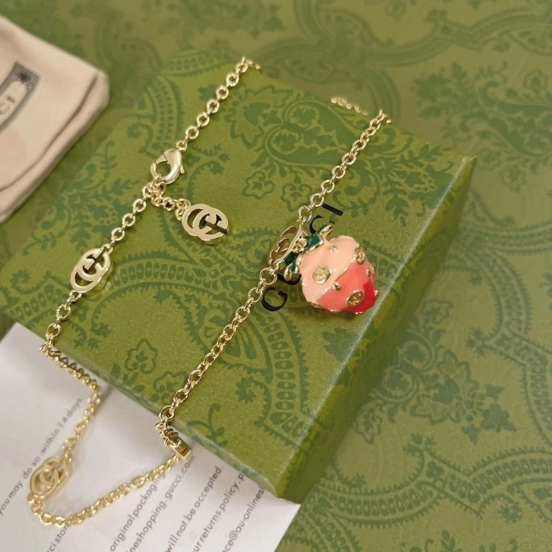 Gucci Necklaces Attractive 244043