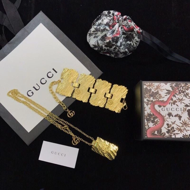 Breathable Gucci Necklaces 244030