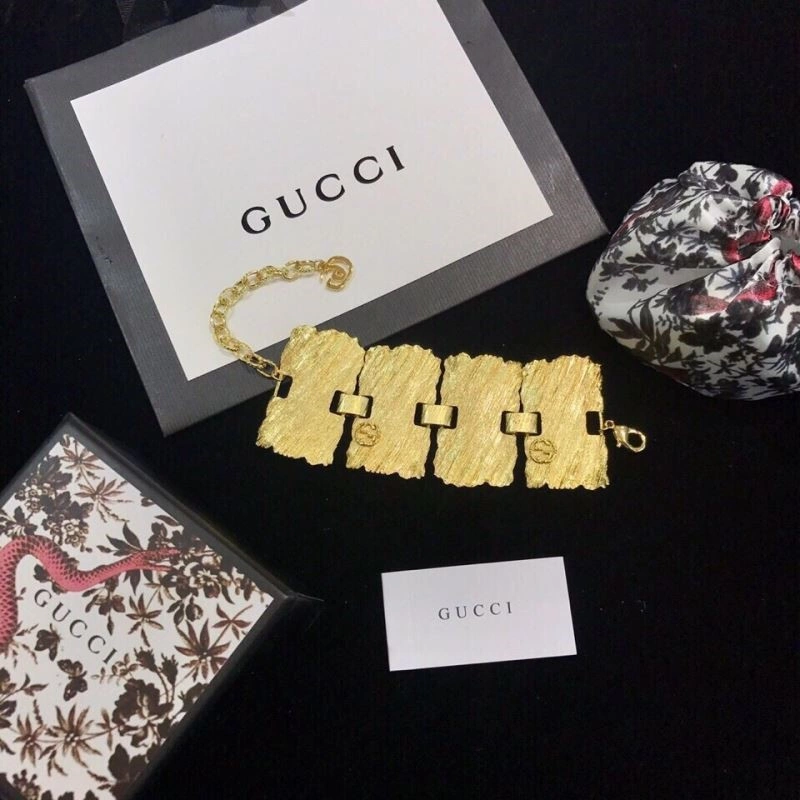 Breathable Gucci Necklaces 244030