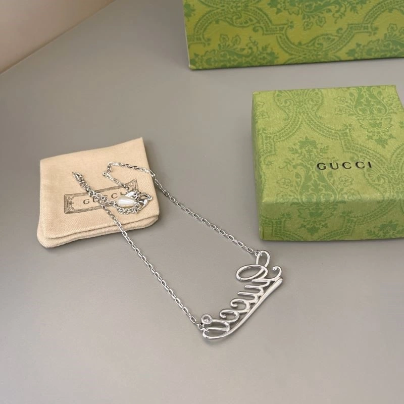 Fashionable Gucci Necklaces 244009