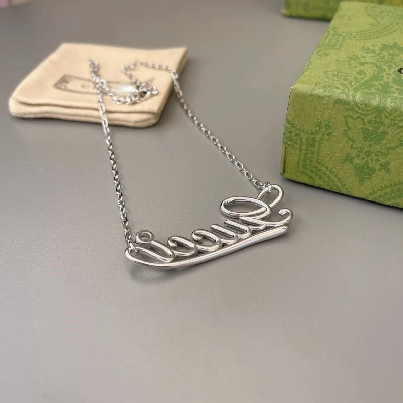 Fashionable Gucci Necklaces 244009