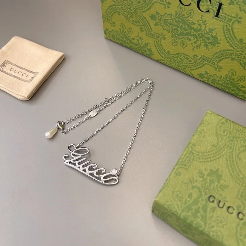 Fashionable Gucci Necklaces 244009